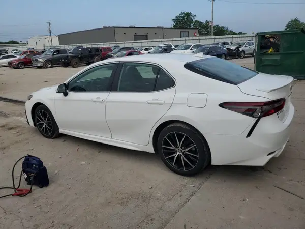 4T1G11AK5MU412667 2021 TOYOTA CAMRY - Image 2