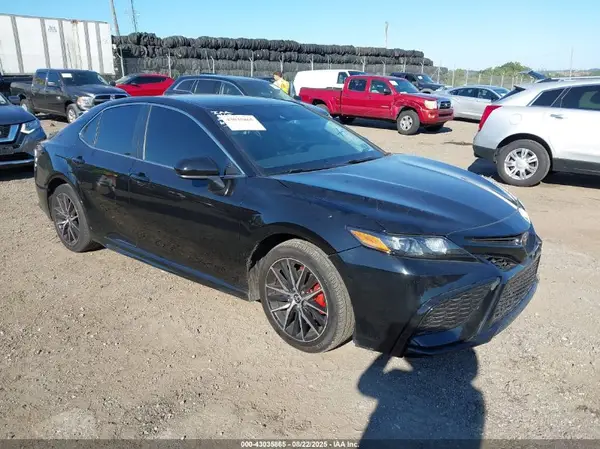4T1G11AK5MU413253 2021 TOYOTA CAMRY - Image 1