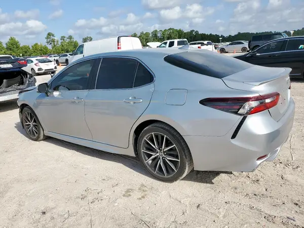 4T1G11AK5MU413544 2021 TOYOTA CAMRY - Image 2