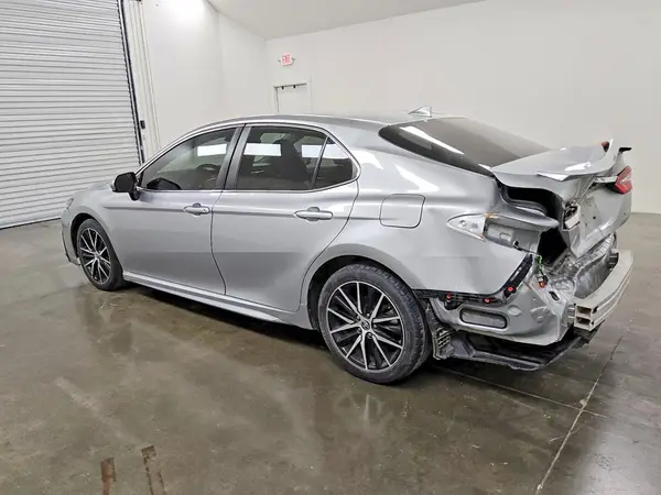 4T1G11AK5MU415245 2021 TOYOTA CAMRY - Image 2