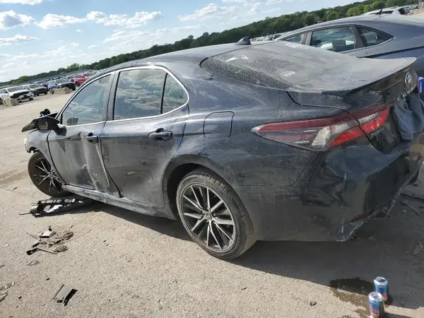 4T1G11AK5MU415424 2021 TOYOTA CAMRY - Image 2