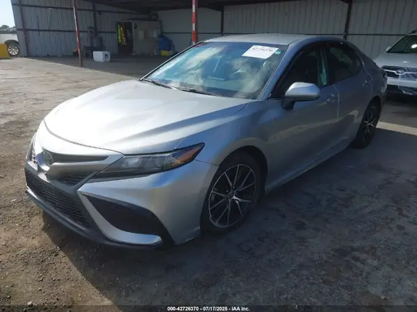 4T1G11AK5MU416248 2021 TOYOTA CAMRY - Image 2