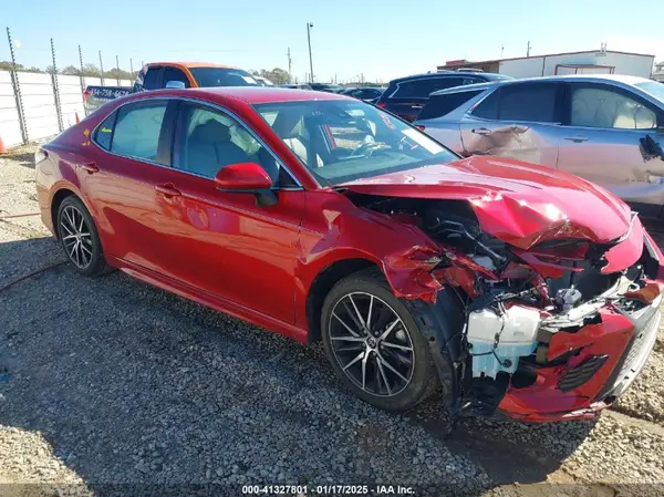 4T1G11AK5MU416315 2021 TOYOTA CAMRY - Image 1