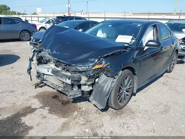 4T1G11AK5MU418095 2021 TOYOTA CAMRY - Image 2