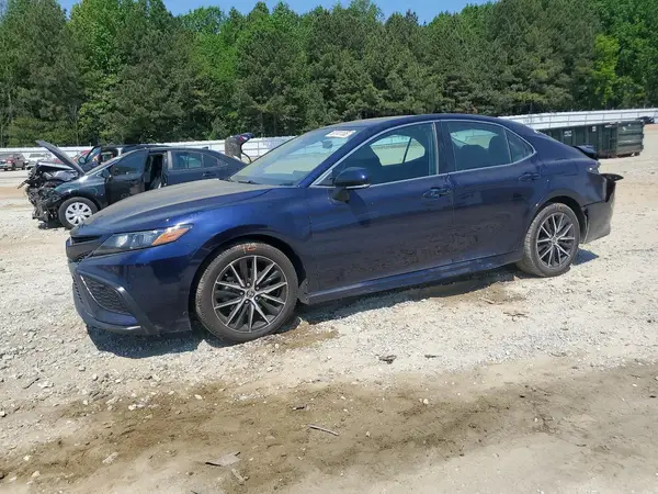 4T1G11AK5MU418775 2021 TOYOTA CAMRY - Image 1