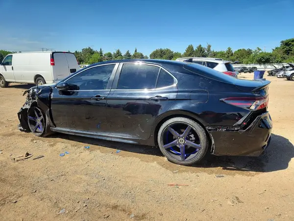4T1G11AK5MU422647 2021 TOYOTA CAMRY - Image 2