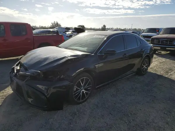 4T1G11AK5MU425659 2021 TOYOTA CAMRY - Image 1