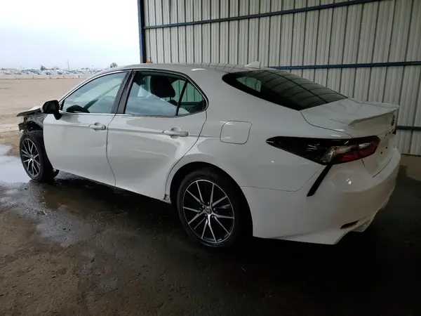 4T1G11AK5MU427783 2021 TOYOTA CAMRY - Image 2