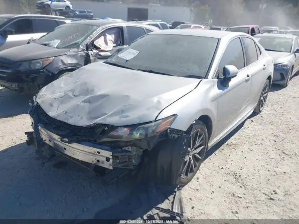4T1G11AK5MU428903 2021 TOYOTA CAMRY - Image 2