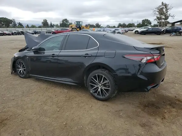 4T1G11AK5MU431025 2021 TOYOTA CAMRY - Image 2