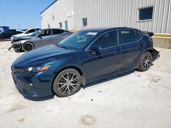 4T1G11AK5MU431638 2021 TOYOTA CAMRY - Image 1