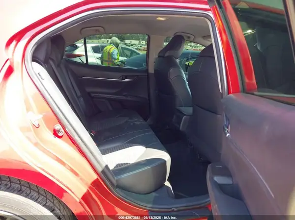 4T1G11AK5MU432854 2021 TOYOTA CAMRY - Image 8
