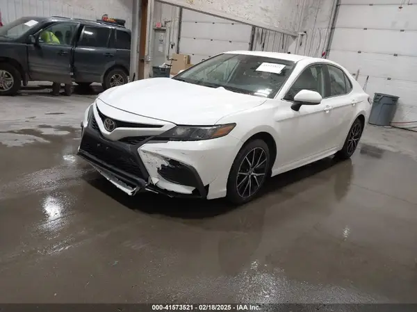 4T1G11AK5MU436533 2021 TOYOTA CAMRY - Image 2