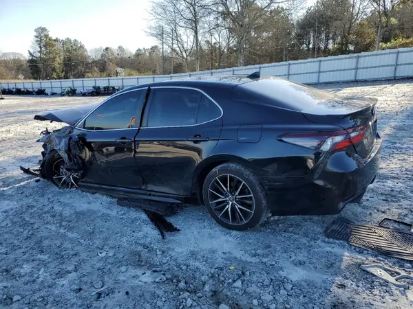 4T1G11AK5MU443143 2021 TOYOTA CAMRY - Image 2