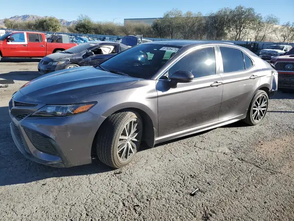 4T1G11AK5MU447354 2021 TOYOTA CAMRY - Image 1