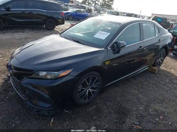 4T1G11AK5MU453932 2021 TOYOTA CAMRY - Image 2