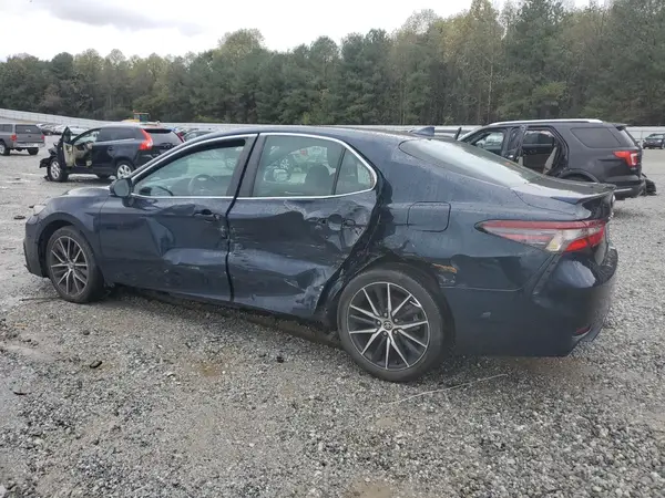 4T1G11AK5MU455695 2021 TOYOTA CAMRY - Image 2