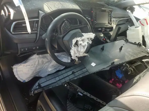 4T1G11AK5MU456653 2021 TOYOTA CAMRY - Image 8