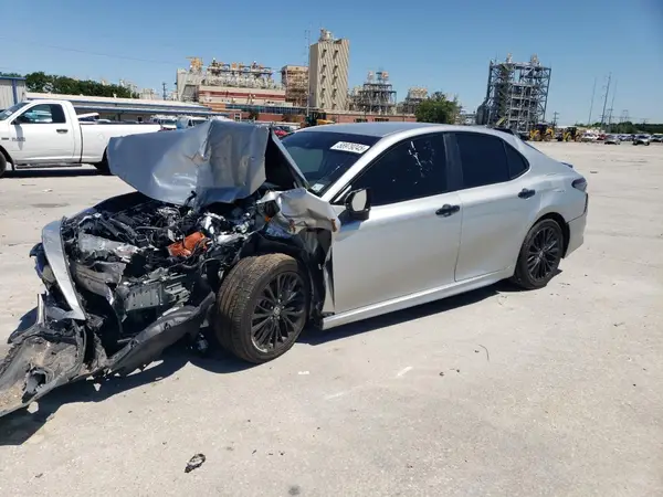 4T1G11AK5MU458399 2021 TOYOTA CAMRY - Image 1