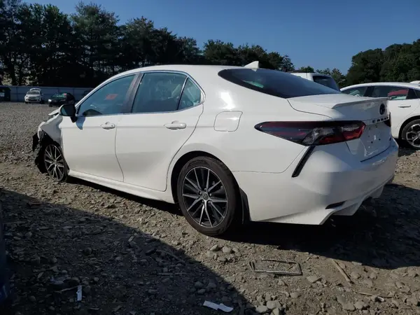 4T1G11AK5MU460928 2021 TOYOTA CAMRY - Image 2