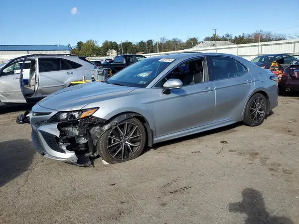 4T1G11AK5MU462355 2021 TOYOTA CAMRY - Image 1