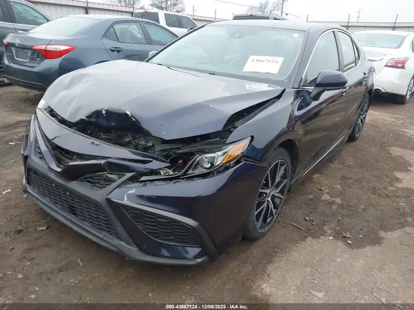 4T1G11AK5MU478152 2021 TOYOTA CAMRY - Image 2