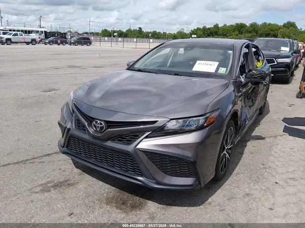 4T1G11AK5MU485747 2021 TOYOTA CAMRY - Image 2