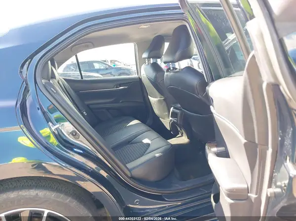 4T1G11AK5MU486963 2021 TOYOTA CAMRY - Image 8