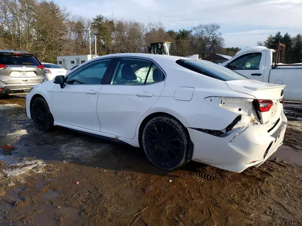 4T1G11AK5MU489135 2021 TOYOTA CAMRY - Image 2