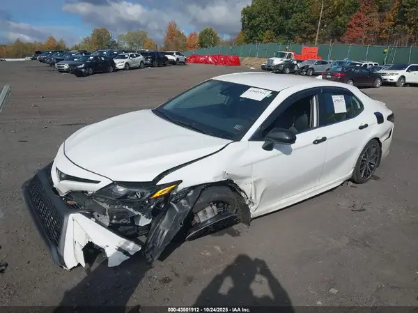 4T1G11AK5MU513188 2021 TOYOTA CAMRY - Image 2
