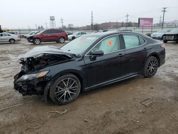 4T1G11AK5MU535904 2021 TOYOTA CAMRY - Image 1