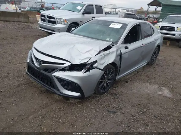 4T1G11AK5MU539807 2021 TOYOTA CAMRY - Image 2