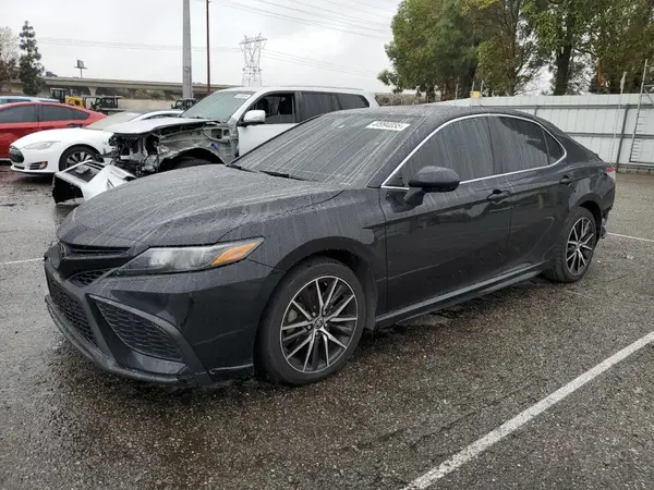 4T1G11AK5MU551598 2021 TOYOTA CAMRY - Image 1