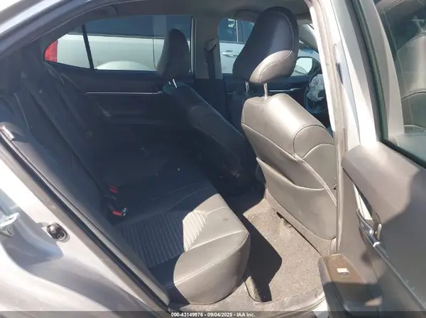 4T1G11AK5MU553528 2021 TOYOTA CAMRY - Image 8