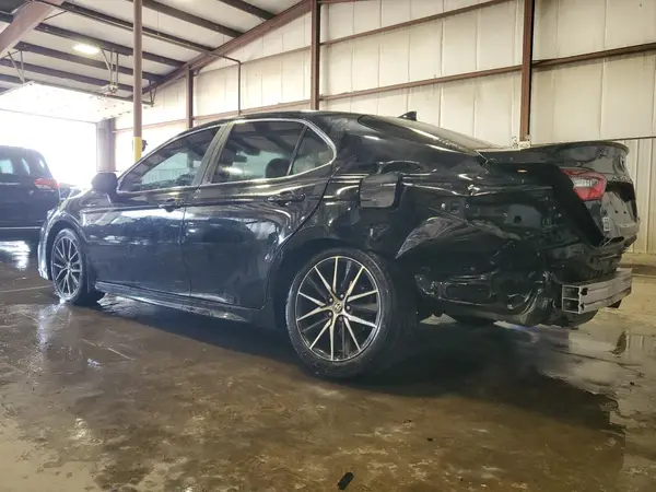 4T1G11AK5MU554131 2021 TOYOTA CAMRY - Image 2