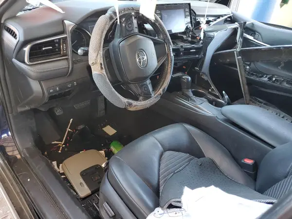 4T1G11AK5MU563220 2021 TOYOTA CAMRY - Image 8