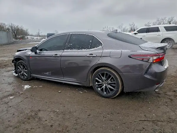 4T1G11AK5MU563346 2021 TOYOTA CAMRY - Image 2