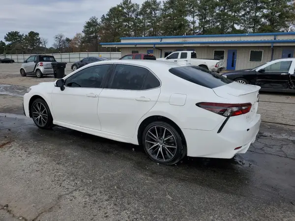 4T1G11AK5MU565999 2021 TOYOTA CAMRY - Image 2