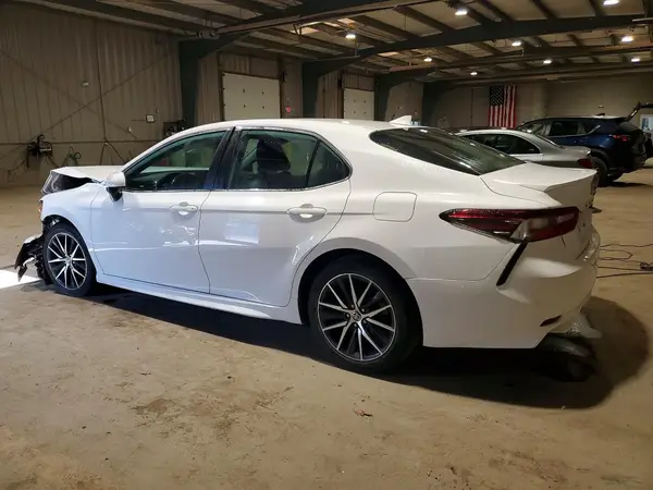 4T1G11AK5MU570071 2021 TOYOTA CAMRY - Image 2