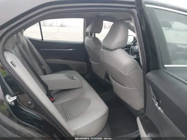 4T1G11AK5MU574668 2021 TOYOTA CAMRY - Image 8