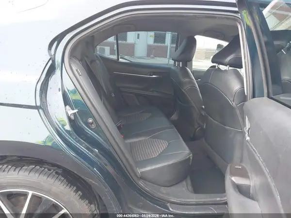 4T1G11AK5MU575433 2021 TOYOTA CAMRY - Image 8