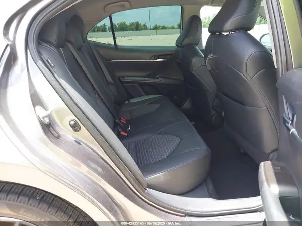 4T1G11AK5MU580325 2021 TOYOTA CAMRY - Image 8