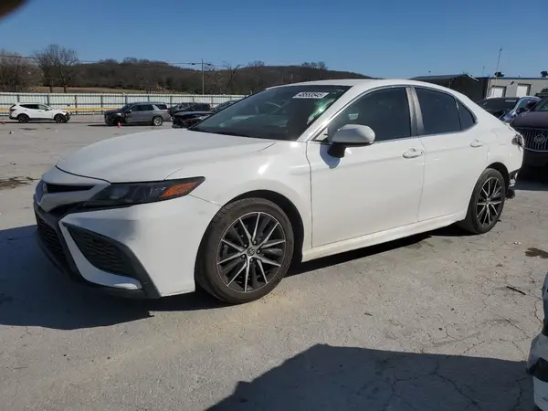 4T1G11AK5MU580812 2021 TOYOTA CAMRY - Image 1