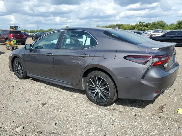 4T1G11AK5MU584861 2021 TOYOTA CAMRY - Image 2