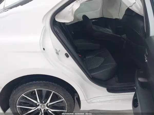 4T1G11AK5MU586982 2021 TOYOTA CAMRY - Image 8