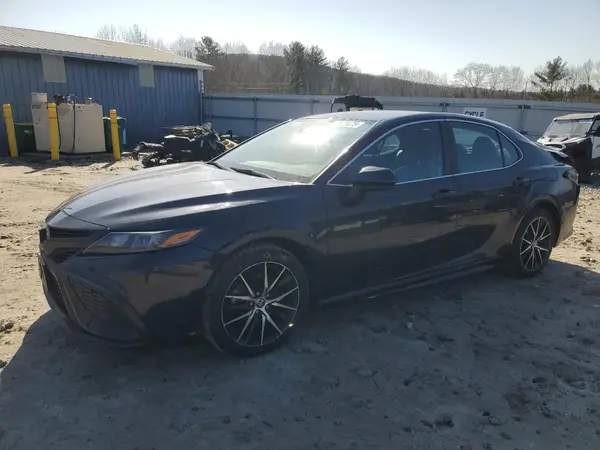 4T1G11AK5MU592183 2021 TOYOTA CAMRY - Image 1