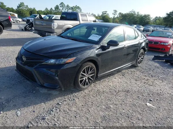 4T1G11AK5MU594161 2021 TOYOTA CAMRY - Image 2