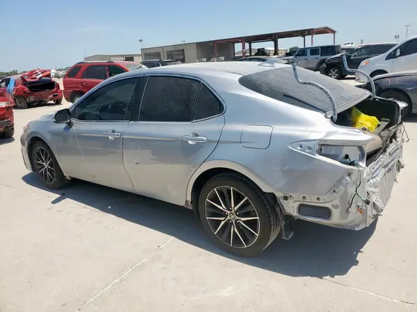 4T1G11AK5MU596136 2021 TOYOTA CAMRY - Image 2