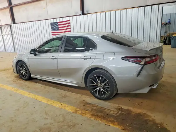 4T1G11AK5MU598355 2021 TOYOTA CAMRY - Image 2