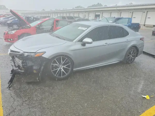 4T1G11AK5MU600864 2021 TOYOTA CAMRY - Image 1